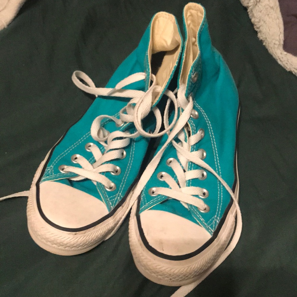 Women’s Converse size 8.5